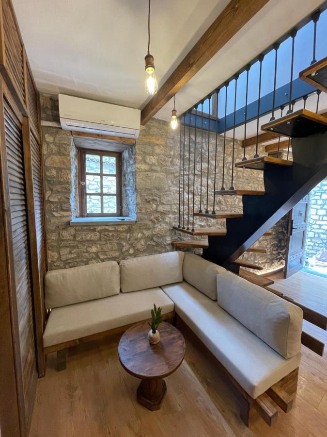 Hotel N'Gorice Berat Exterior foto